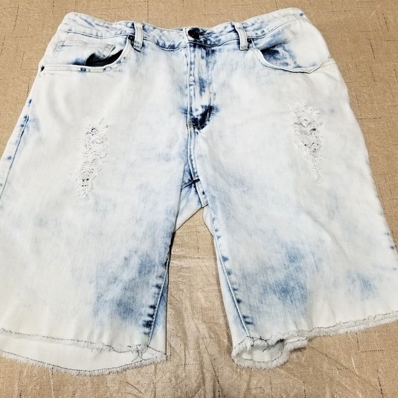 Carbon Other - Carbon Men Jean Shorts Blue Size 32 Denim Distressed Frayed Hems Light Wash